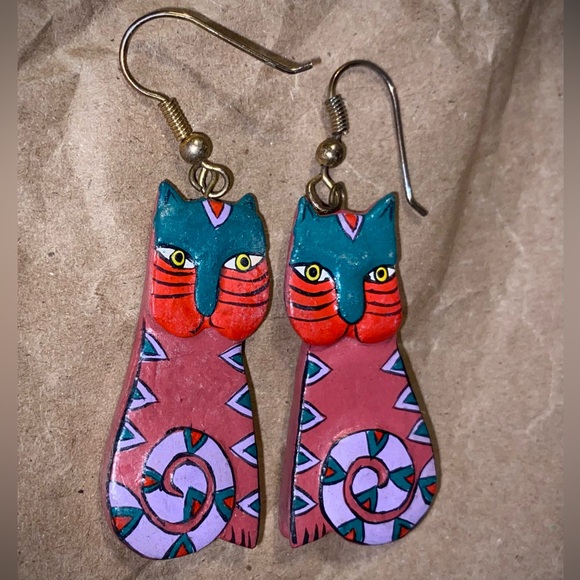 Laurel Burch Jewelry - Vtg Laurel Burch Hand Carved Wooden Cat Earrings